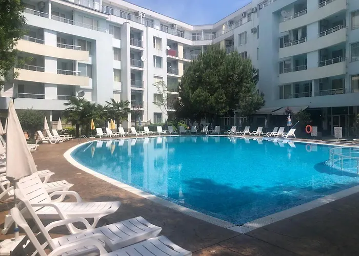 Yassen Close To Sea And * Sunny Beach