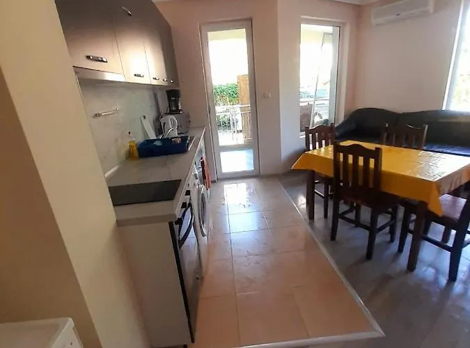 Yassen Close To Sea And